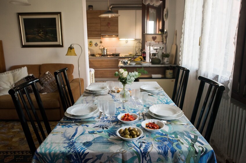 Dining at a Cesarina's home in Treviso