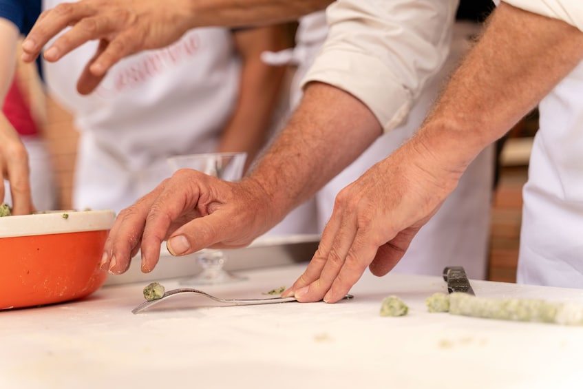 Private cooking class at a Cesarina's home - Bergamo