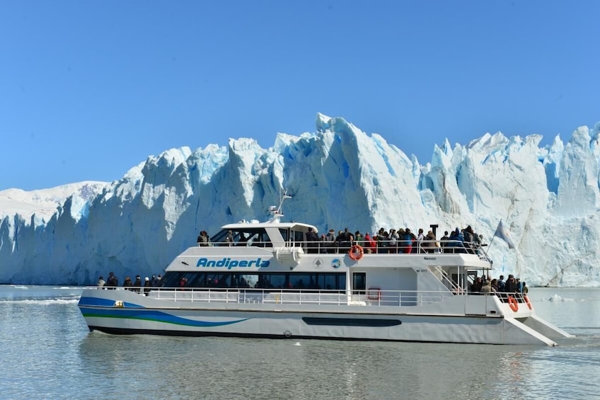 Perito Moreno: Safari Nautico Navigation with Footbridges guided