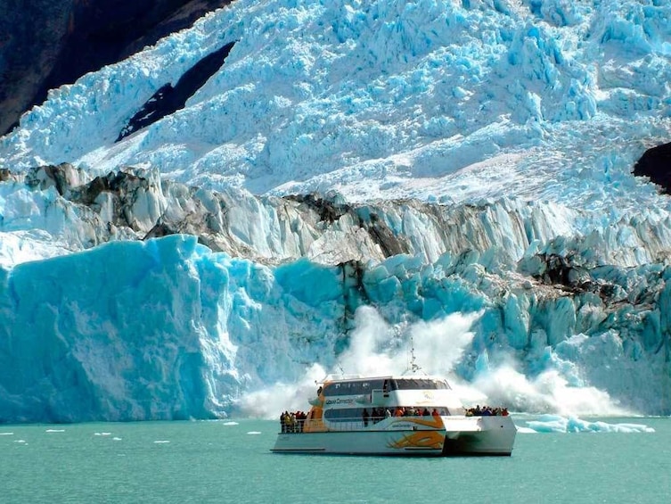 Boat Trip through the Glacier National Park - Rivers of ICE