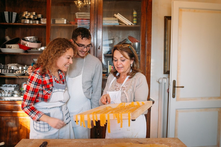 Pasta-making class at a Cesarina's home with tasting- Modena