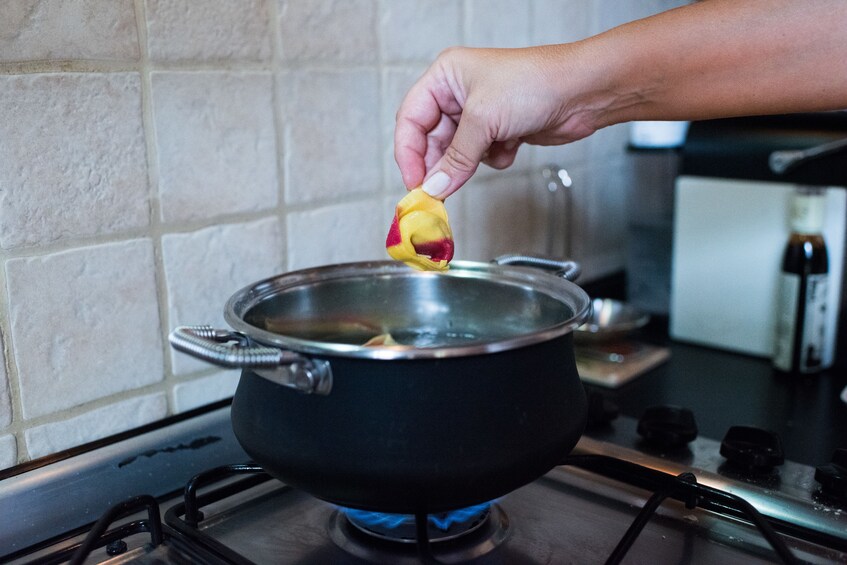 Pasta-making class at a Cesarina's home with tasting- Modena