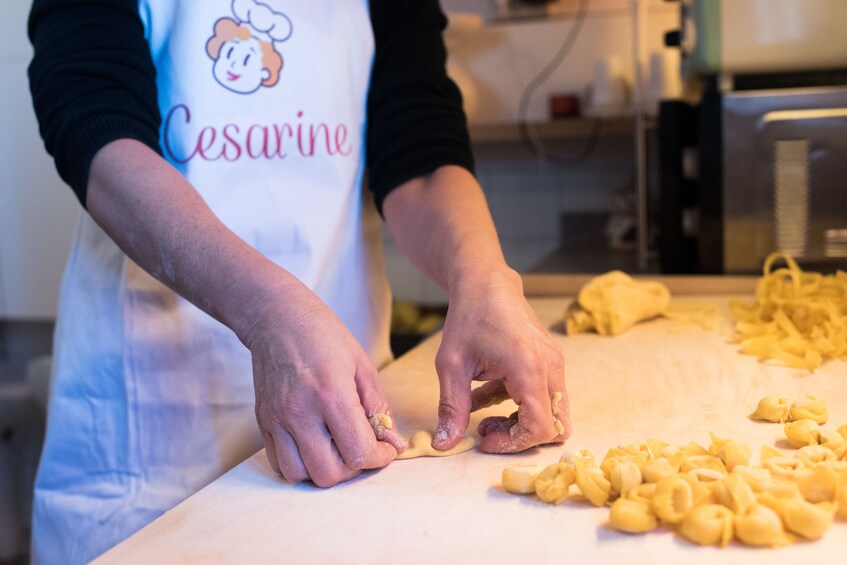Pasta-making class at a Cesarina's home with tasting Bologna