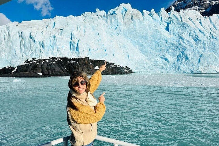 El Calafate: Glaciers Gourmet aboard exclusive Cruise 