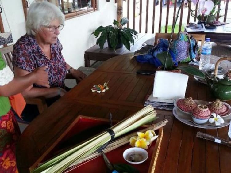 Bali Weaving Class: Lontar Palm Leaf Craft