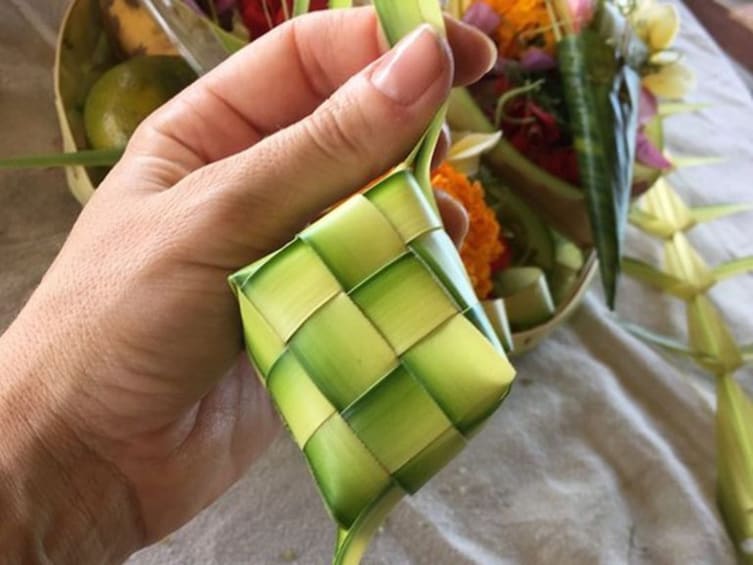 Bali Weaving Class: Lontar Palm Leaf Craft