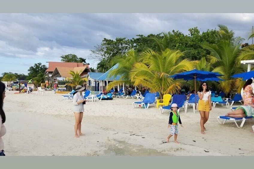 Negril Beach & Rick's Cafe Tour