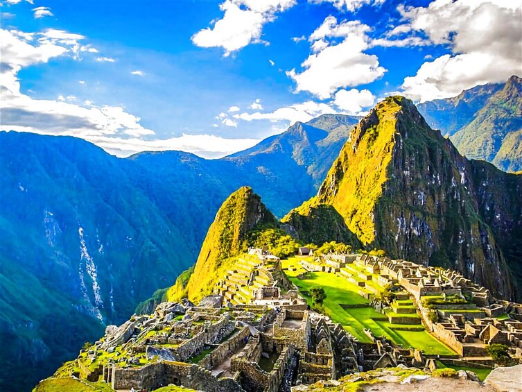 Machu Picchu by car 3 days and 2 nights