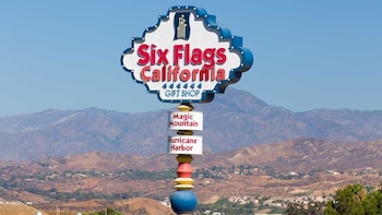 USA L.A. Six Flags Magic Mountain Ticket