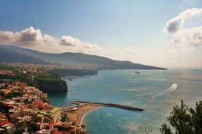 Sorrento, Positano, and Pompeii