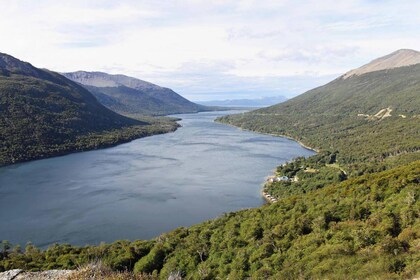 Ushuaia: lagos tradicionales fuera de carretera de Lago Escondido y Fagnano