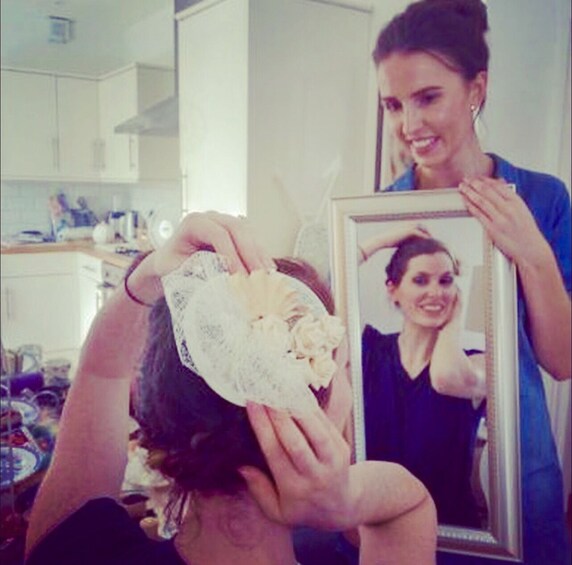 Create a custom Fascinator Hat over High Tea
