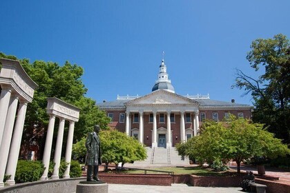 Self-Guided Scavenger Hunt: Annapolis Red Bricks & Blue Views
