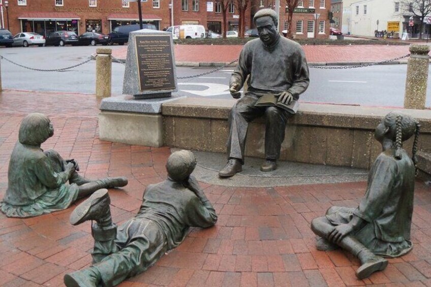 Annapolis Scavenger Hunt: Red Bricks & Blue Views