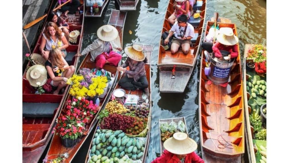 Bangkok: Floating Market Half Day Tour