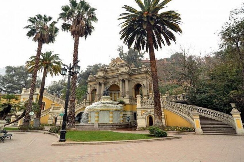 Private Santiago City Tour including Cerro San Cristobal