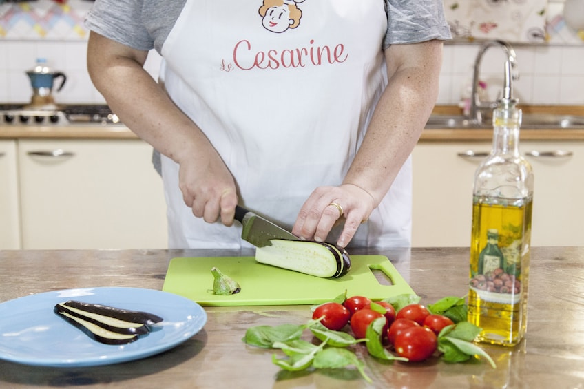 Private cooking class at a Cesarina's home in Alberobello