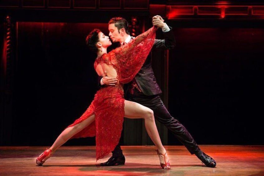 El Querandi Tango Show With Private Transfers From Port & Hotels In Buenos Aires