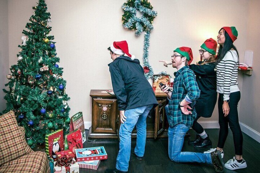Saving Christmas Escape Room in Atlanta