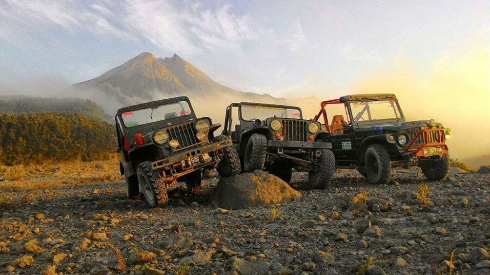 Private Yogyakarta Merapi Volcano Jeep Tour