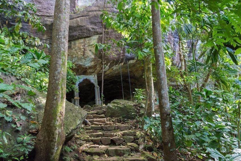 Belilena Cave