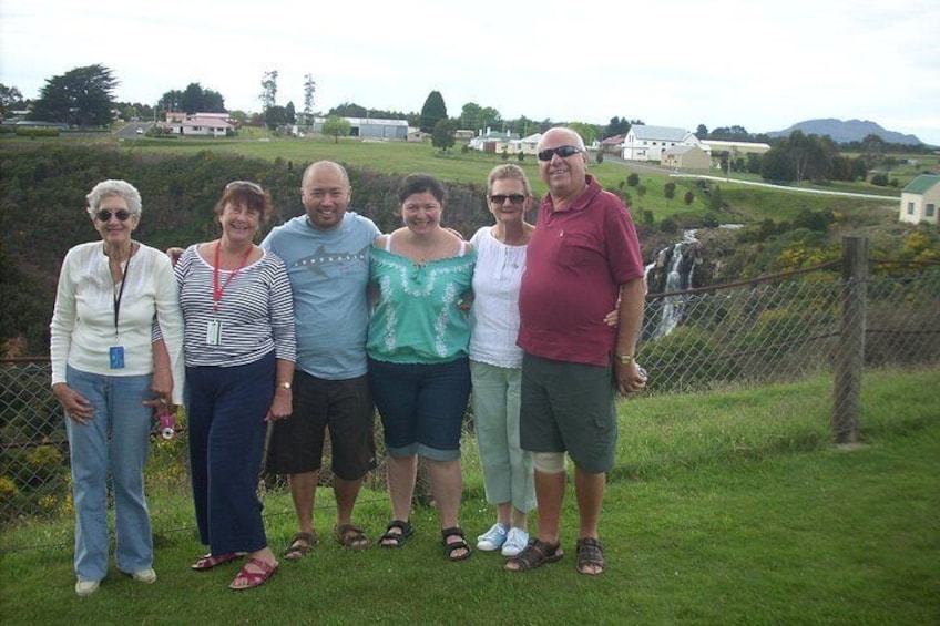 happy cruise ship group
