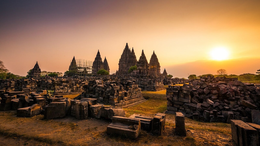 Prambanan Temple Sunset Tour