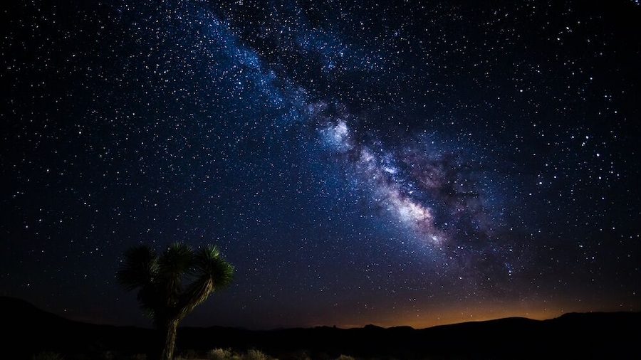 Death Valley Day Tour/ Watch the night sky full of stars