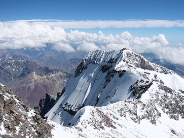 Mendoza: Mendoza: Aconcagua-seikkailu Cordillera de los Andesissa: Aconcagu...