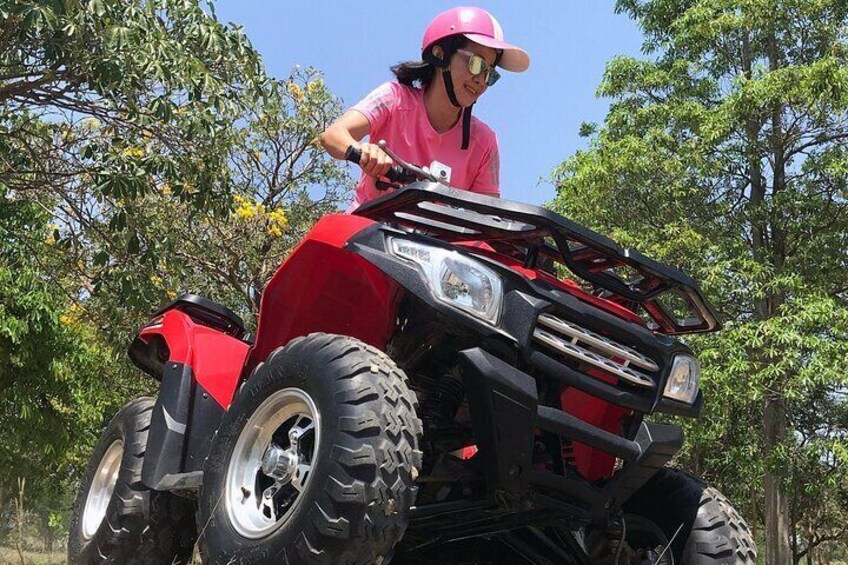 Add some thrill to this already exciting tour with our ATV experience.