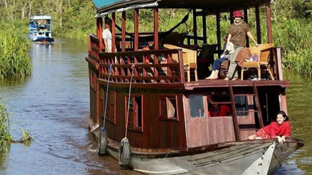 3 Days Tanjung Puting Wooden Boat & Orangutan Tour