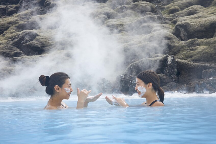 The Blue Lagoon and Guided Northern Lights Tour from Reykjavik