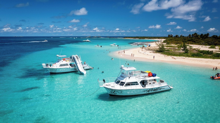 Cayo Icacos Snorkeling Cruise with Slide and Lunch