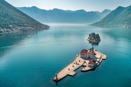 Kotor Sunset Group Tour: Lady of the Rocks and Perast(1.5hr)