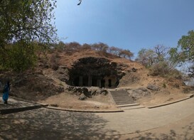 Shore Excursion: Elephanta Caves Experience from Mumbai