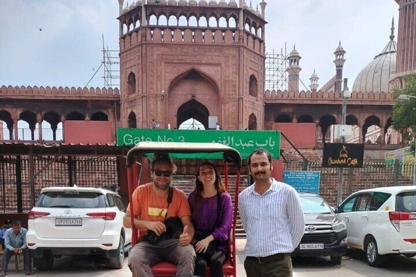 Private Full Day Old and New Delhi City Tour by Car
