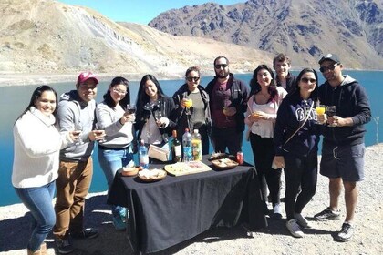 Volledige dagtrip naar Cajón del Maipo Yeso Reservoir + Toast