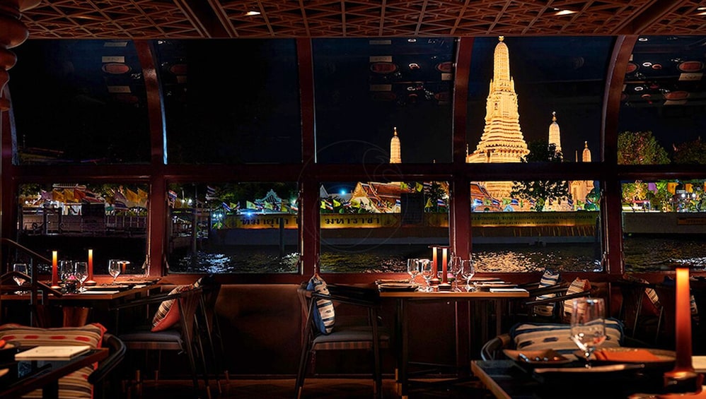 Saffron Luxury Dinner Cruise on the River of Kings