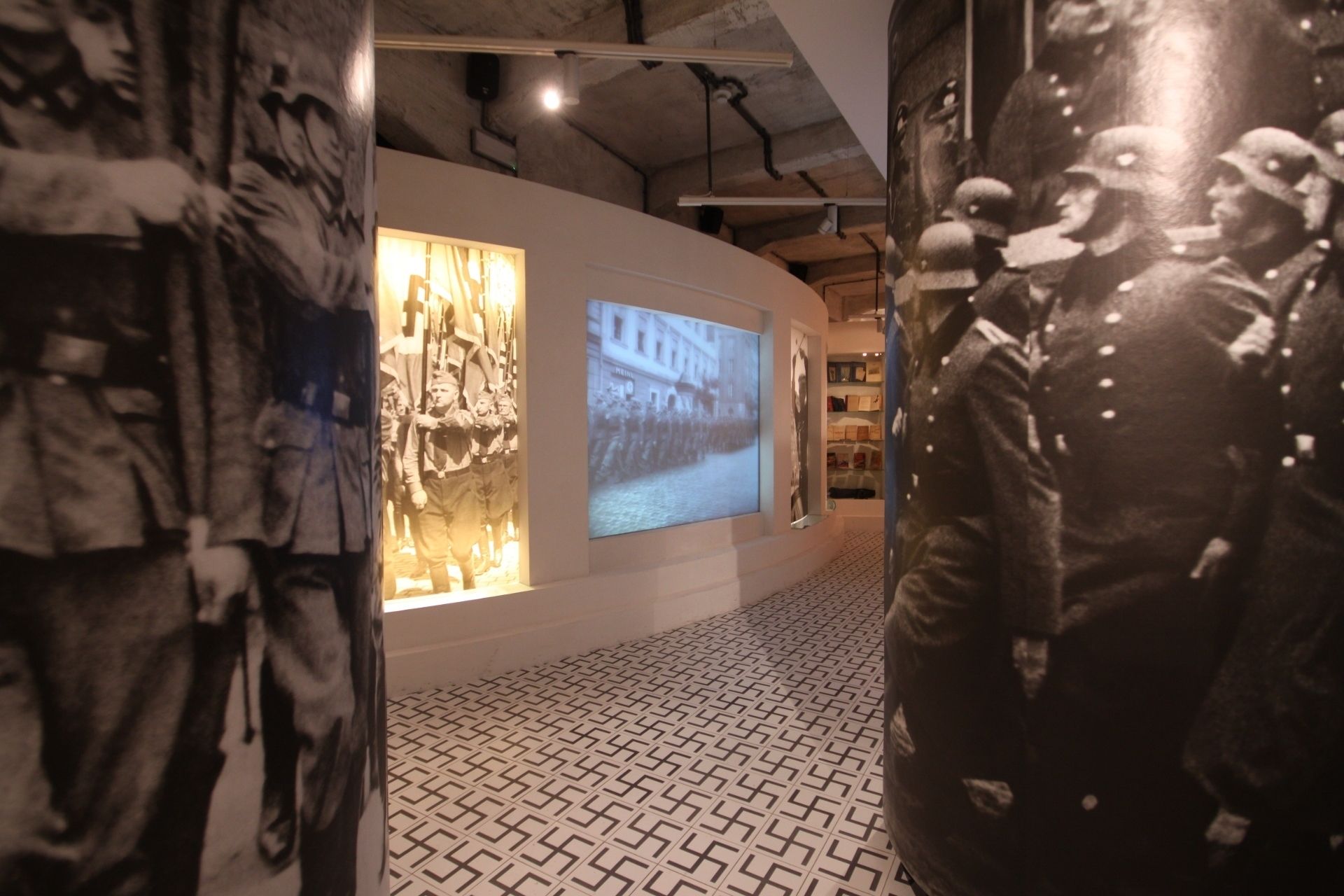 Schindler's List: Oskar Schindler Factory Museum Guided Tour