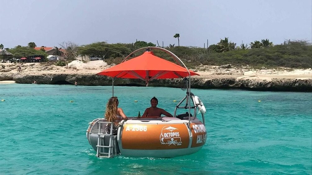 Aqua Donut Boat 6 or 10 seats