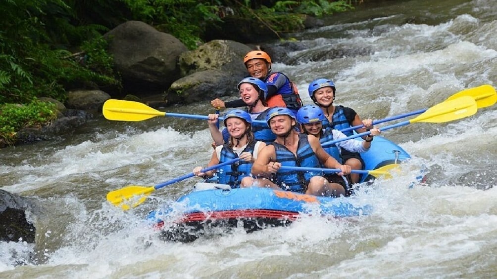 White Water Rafting Telaga Waja Bali