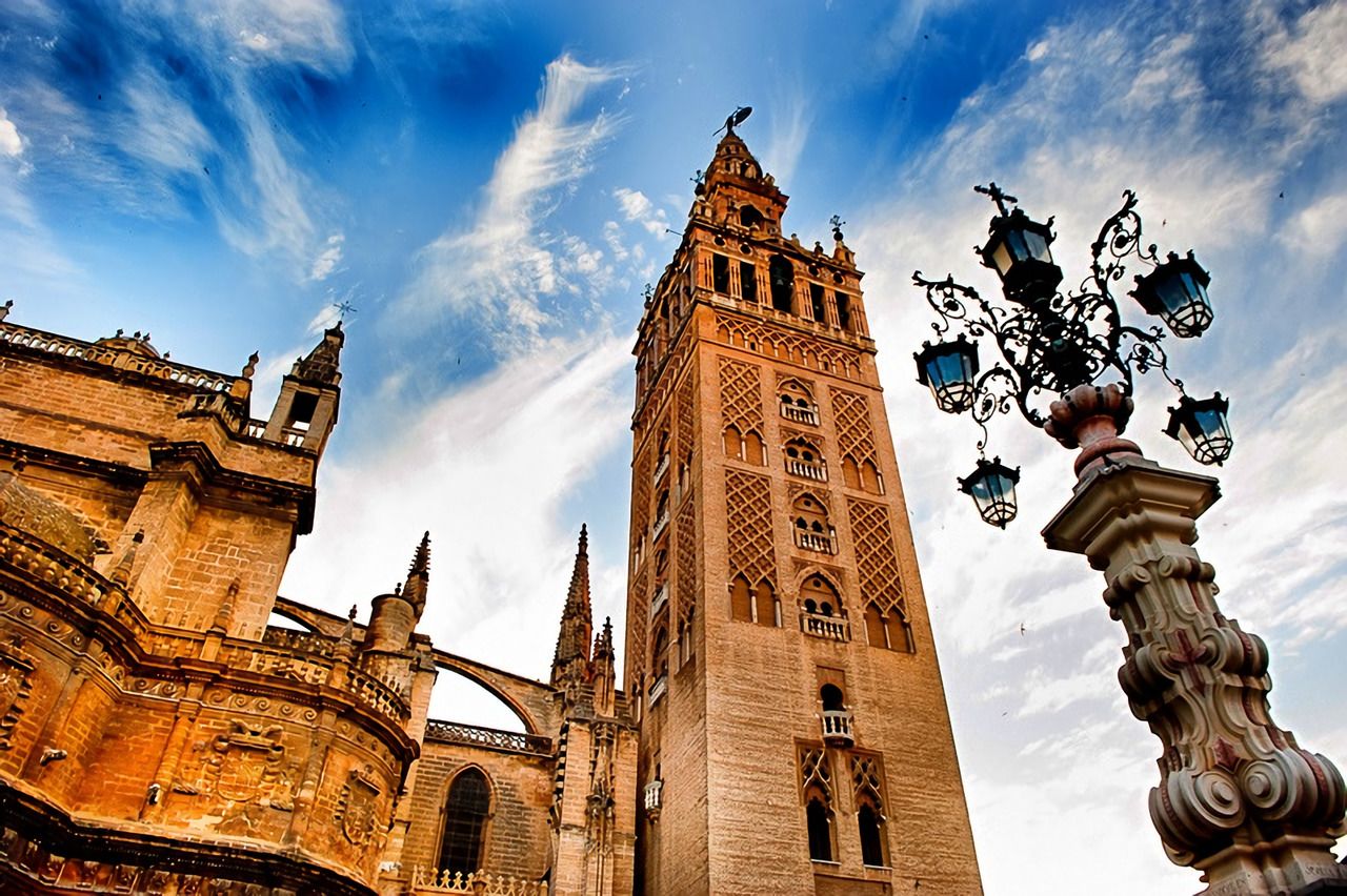 Seville: Cathedral And Alcázar Tour (Without Tails)