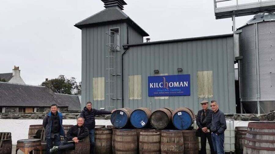 4-day Islay Platinum Whisky Tour - Whisky Included! With free pickup!