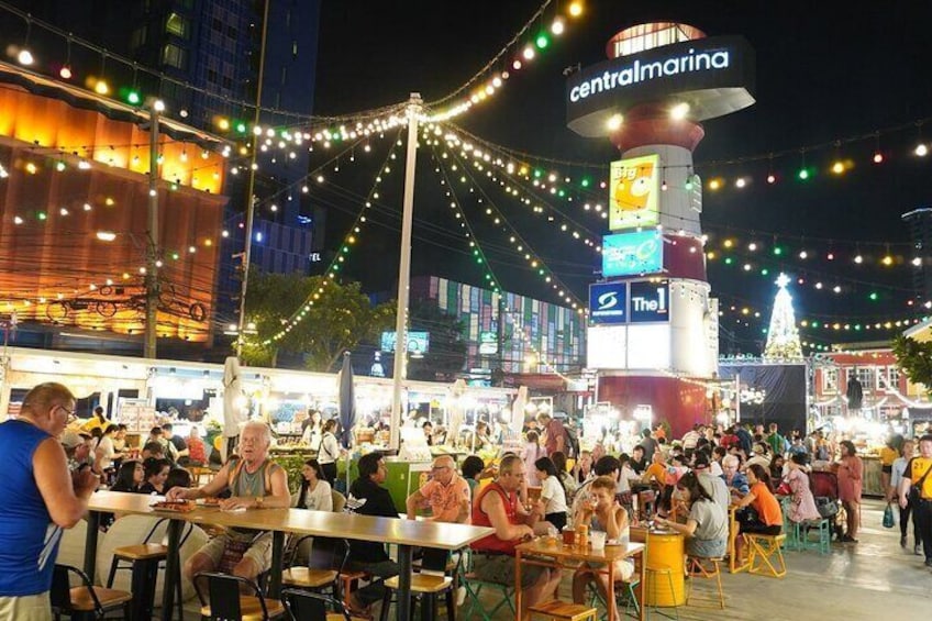 Immerse yourself in the lively atmosphere of this popular Marina night market.