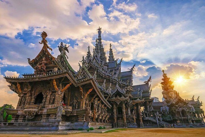 The Sanctuary of Truth at Pattaya Admission Ticket with Return Transfer