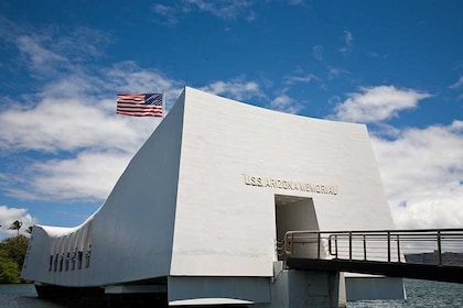 Intime Arizona Memorial/Pearl Harbor Tour von Waikiki aus