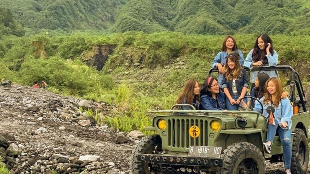 Yogyakarta Jeep Lava Tour Merapi with Guide Service