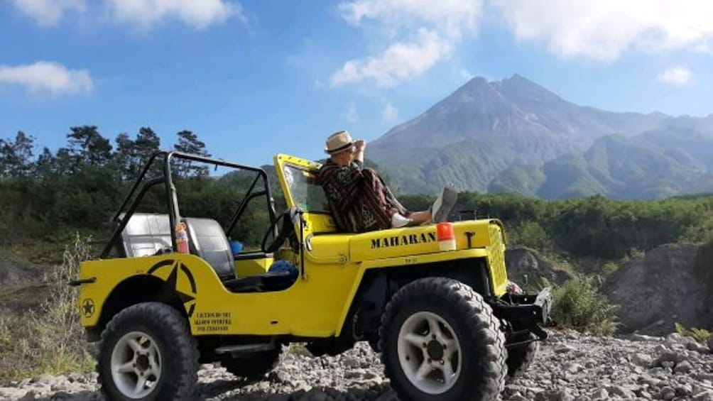 Yogyakarta Jeep Lava Tour Merapi with Guide Service