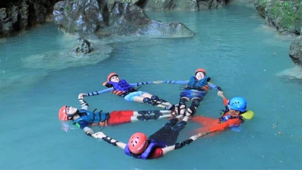 Yogyakarta Kalisuci Cave Tubing & Drini Sunset with Guide