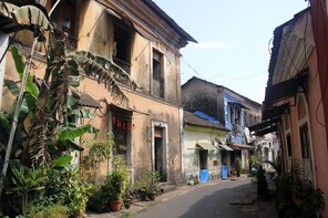 Goa Walking Tour( 2 hours Guided Walk)